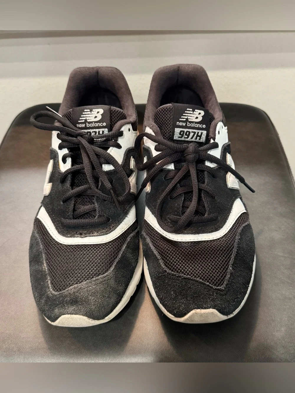 New Balance Men’s Black and White Athletic Sneakers